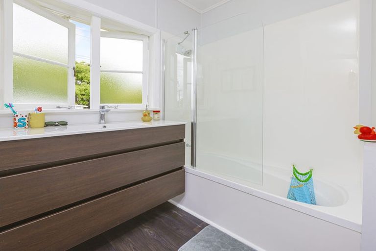 Photo of property in 1/17 King Edward Avenue, Papakura, 2110