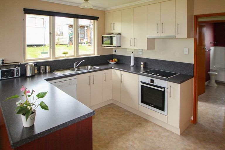 Photo of property in 25 Main Road, Maheno, Oamaru, 9495