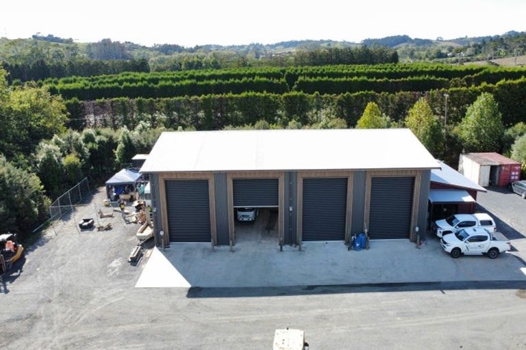 Photo of property in 804 Kahikatea Flat Road, Waitoki, Kaukapakapa, 0871