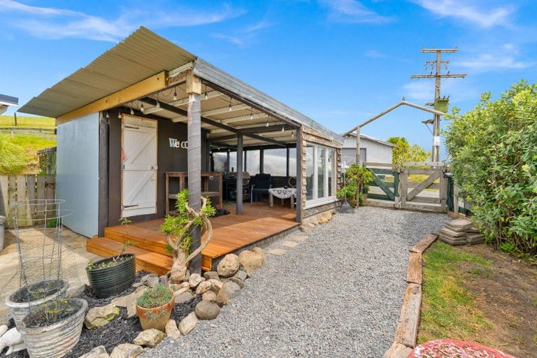Photo of property in 25 Mapuna Road, Tangiteroria, 0381