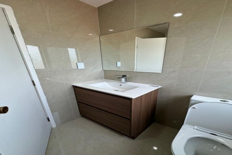 Photo of property in 46 Peverill Crescent, Papatoetoe, Auckland, 2025