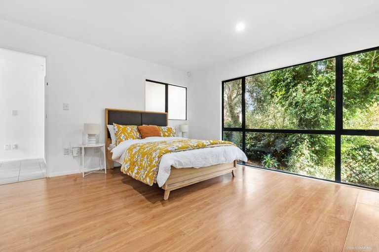 Photo of property in 3/19 Langana Avenue, Browns Bay, Auckland, 0630