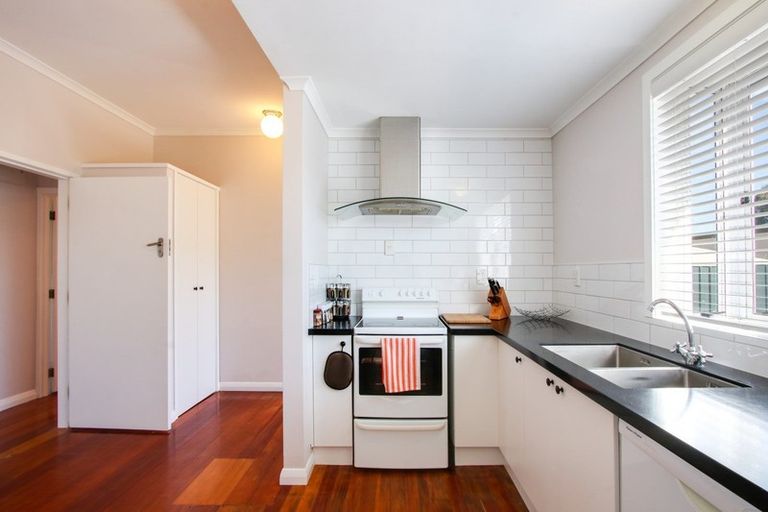 Photo of property in 11 Morse Street, Marewa, Napier, 4110