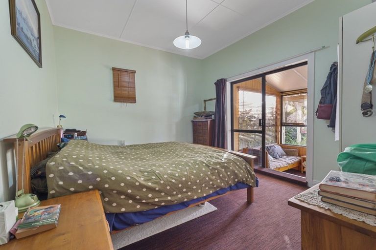 Photo of property in 42 Gaine Street, New Plymouth, 4310