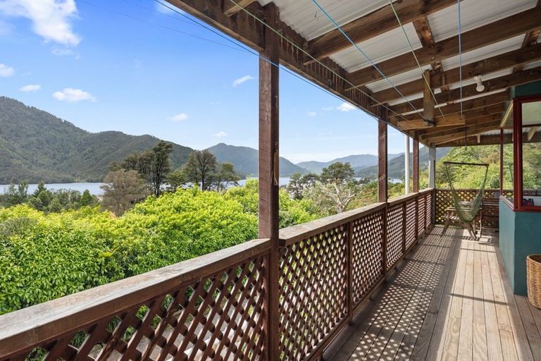 Photo of property in 770 Queen Charlotte Drive, Havelock, Picton, 7281