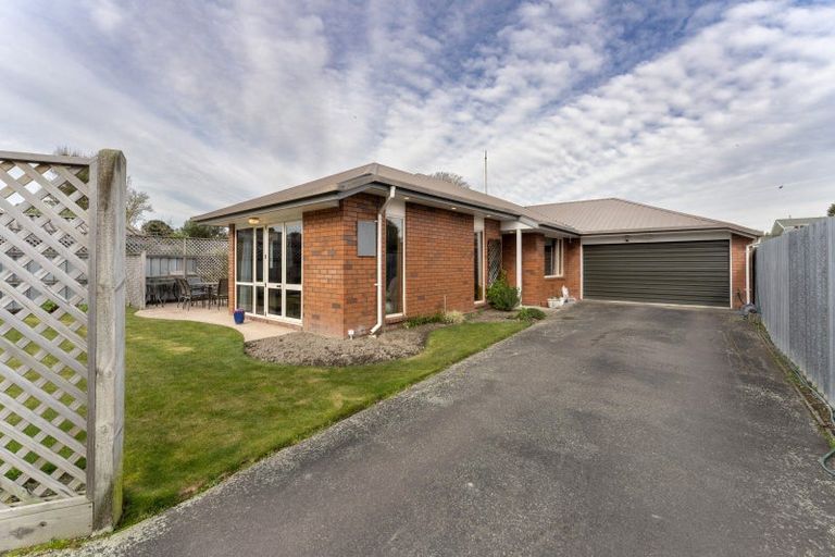 Photo of property in 18b Ravenna Street, Avonhead, Christchurch, 8042