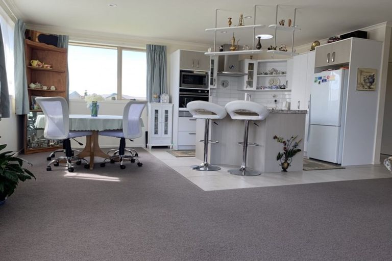 Photo of property in Henry Russell Estate, 12/36 Belgrove Drive, Waipukurau, 4200