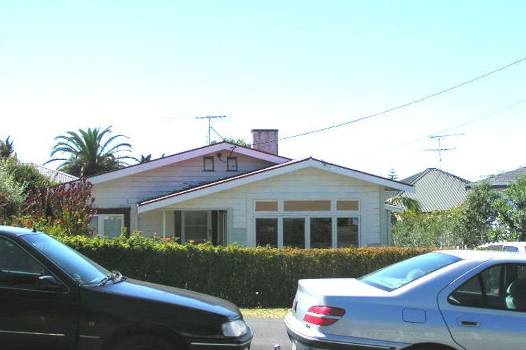 Photo of property in 25 Church Street, Northcote Point, Auckland, 0627