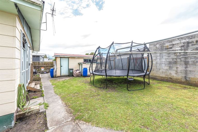 Photo of property in 39 Tongariro Street, Castlecliff, Whanganui, 4501