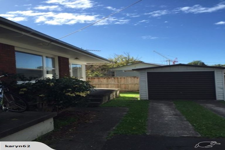 Photo of property in 77d Aurora Terrace, Hillcrest, Hamilton, 3216