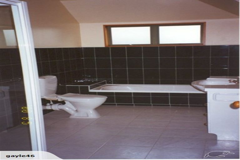 Photo of property in 15 Brockworth Place, Riccarton, Christchurch, 8011