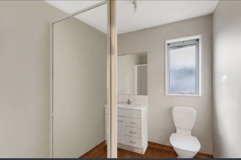 Photo of property in 74h Olliviers Road, Phillipstown, Christchurch, 8011