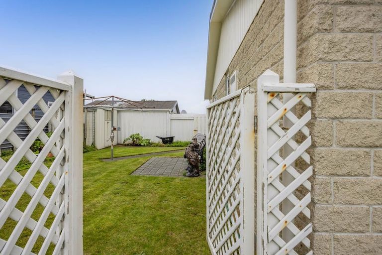 Photo of property in 11 Furlong Street, Hawera, 4610