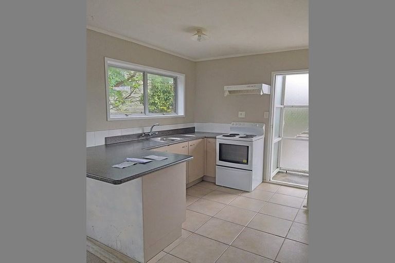Photo of property in 466 Swanson Road, Ranui, Auckland, 0612