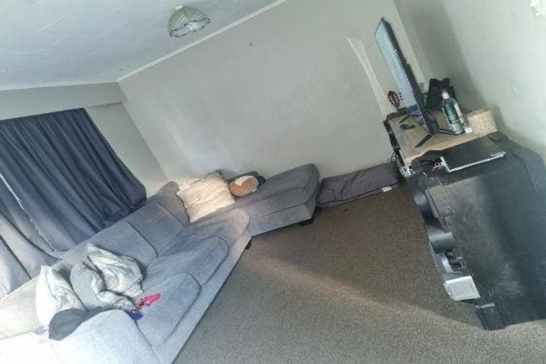 Photo of property in 7 Clematis Grove, Maungaraki, Lower Hutt, 5010