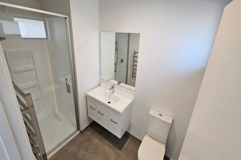 Photo of property in 5a Massey Street, Westown, New Plymouth, 4310