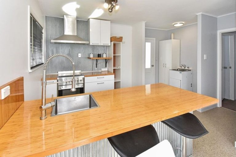 Photo of property in 38 Jupiter Street, Rosehill, Papakura, 2113