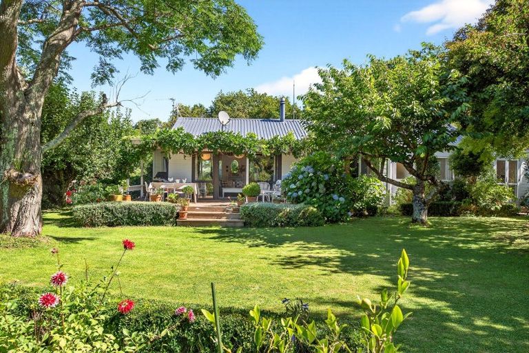 Photo of property in 148 West Street, Greytown, 5712