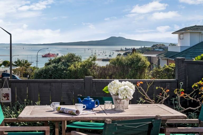 Photo of property in 1/12 Takutai Avenue, Bucklands Beach, Auckland, 2012