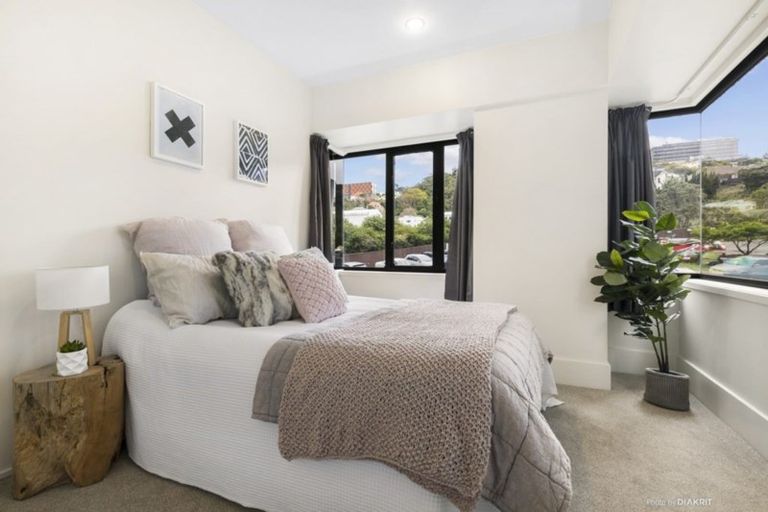 Photo of property in St Peters Apartments, 1e/192 Willis Street, Te Aro, Wellington, 6011