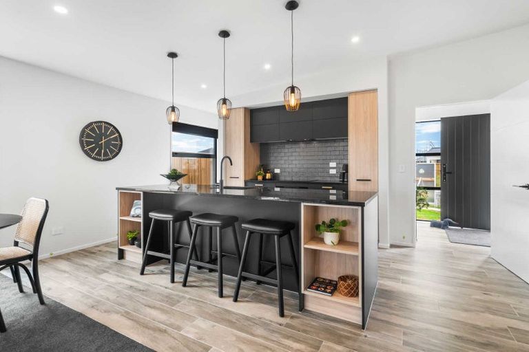 Photo of property in 3 Higgins Street, Woodend, 7610