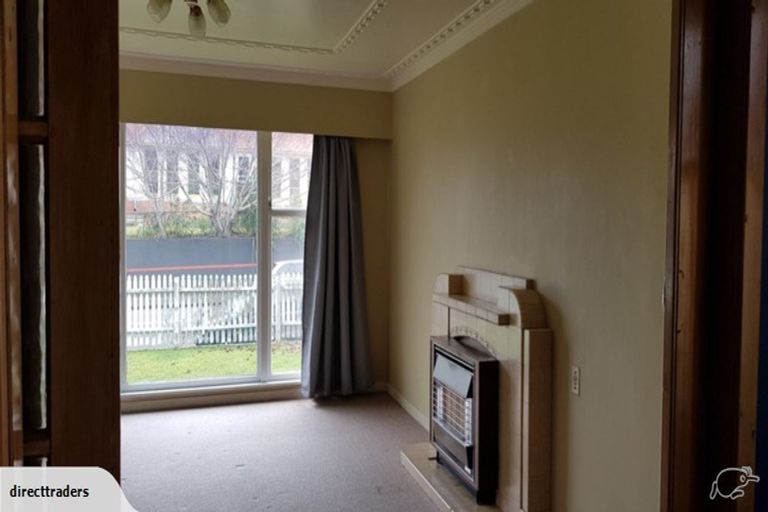 Photo of property in 22 Pendarves Street, New Plymouth, 4310