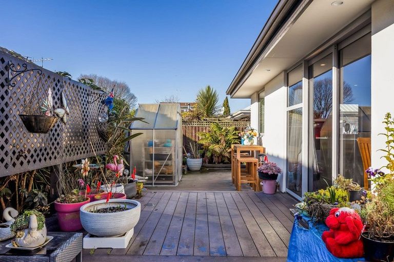 Photo of property in 70 Quinns Road, Shirley, Christchurch, 8013