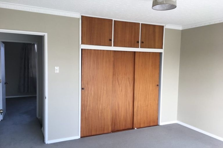 Photo of property in 2/404 Main North Road, Redwood, Christchurch, 8051