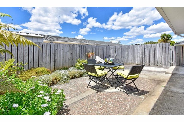 Photo of property in 5/54 Moore Street, Howick, Auckland, 2014