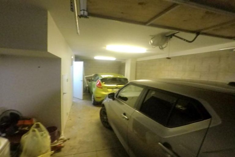 Photo of property in The Altair, 46/120 Rintoul Street, Newtown, Wellington, 6021