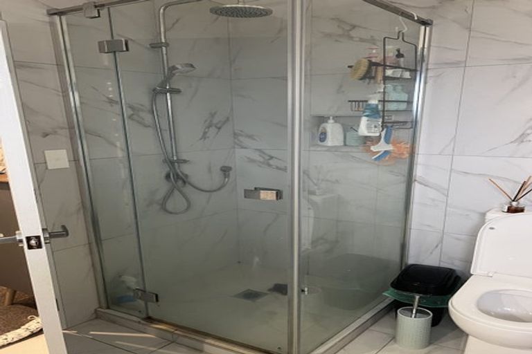 Photo of property in 9a Alan Avenue, Henderson, Auckland, 0610