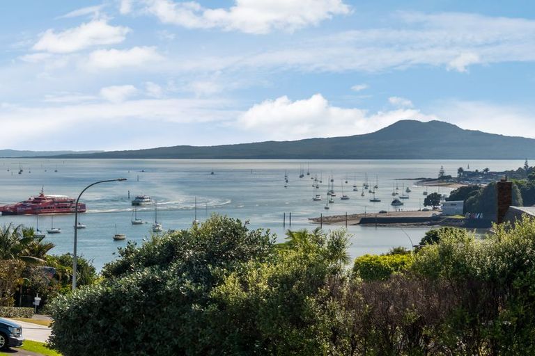 Photo of property in 1/12 Takutai Avenue, Bucklands Beach, Auckland, 2012