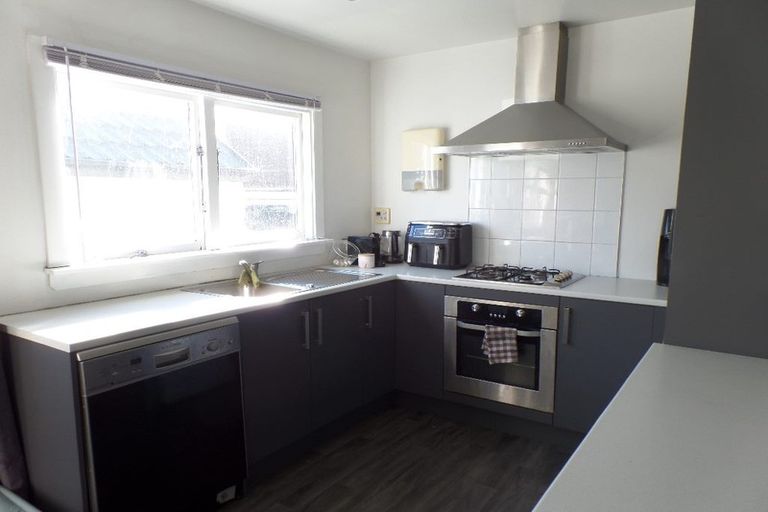 Photo of property in 7 Defoe Place, Waltham, Christchurch, 8023