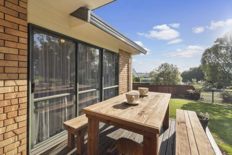 Photo of property in 16 Prospect Place, Western Heights, Hamilton, 3200