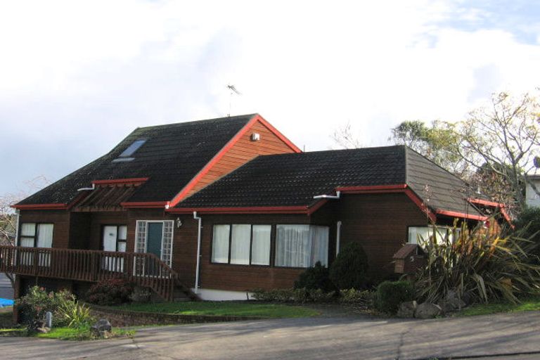 Photo of property in 5 Cantua Close, Totara Heights, Auckland, 2105