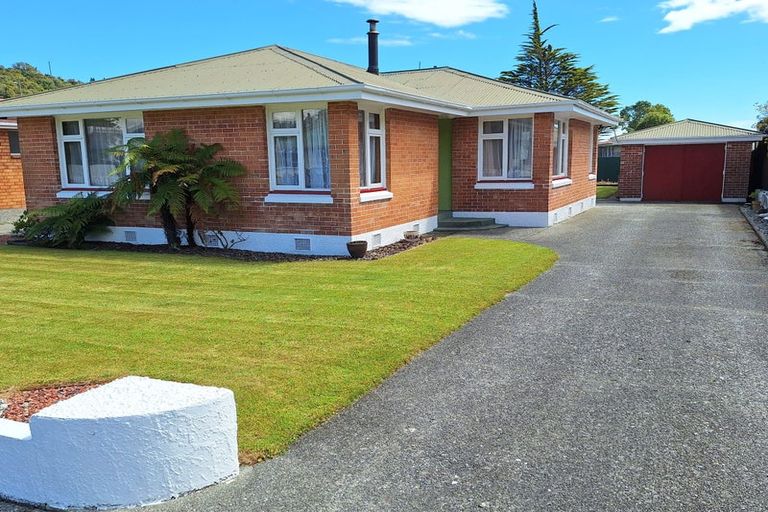 Photo of property in 92 Sinnott Road, Greymouth, 7805