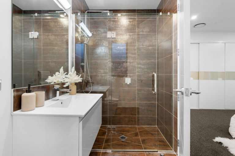 Photo of property in 4 Schofield Lane, Hornby, Christchurch, 8025