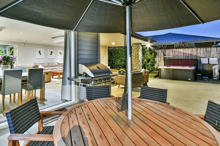 Photo of property in 126 Hillpark Drive, Pokeno, 2402