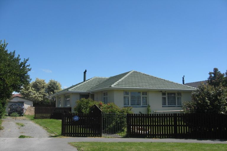 Photo of property in 6 Fitzroy Place, Bishopdale, Christchurch, 8053