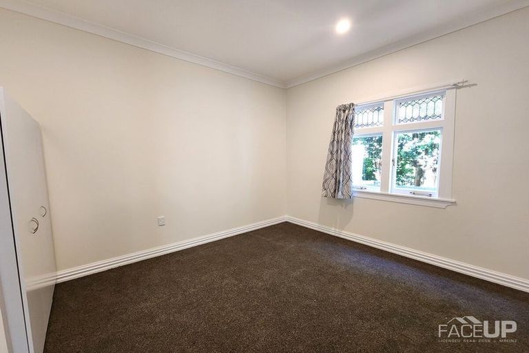 Photo of property in 1/194 Waimumu Road, Massey, Auckland, 0614