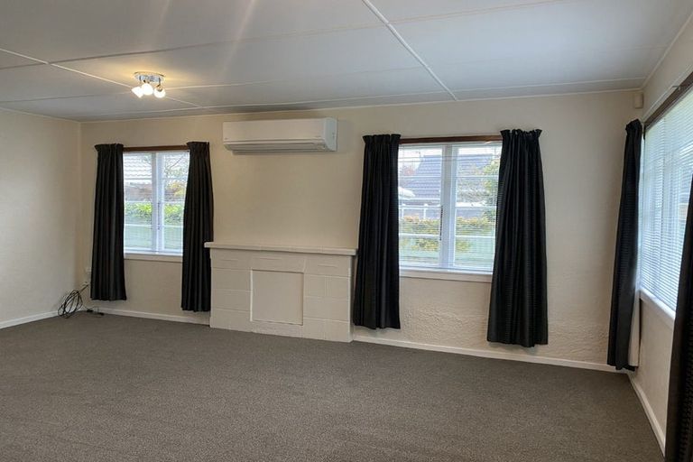Photo of property in 44 Bluegum Road, Paraparaumu Beach, Paraparaumu, 5032