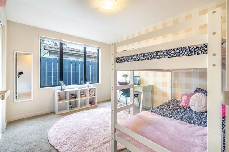 Photo of property in 38 Bullar Street, Grasmere, Invercargill, 9810