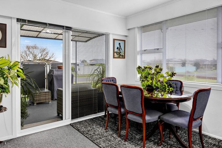 Photo of property in 6 Davidson Street, Hawera, 4610