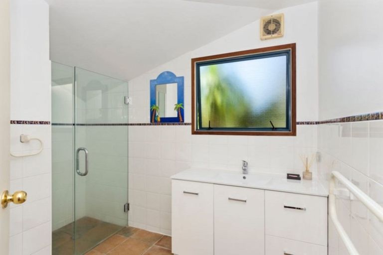 Photo of property in 1 Glamis Grove, Bethlehem, Tauranga, 3110