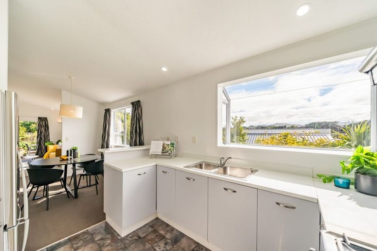 Photo of property in 8 James Cook Drive, Whitby, Porirua, 5024