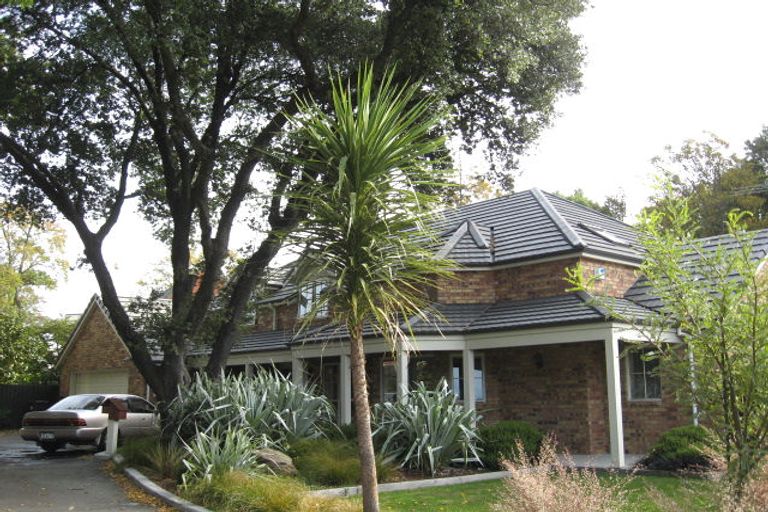 Photo of property in 4 Cephas Close, Sockburn, Christchurch, 8042