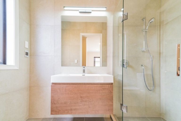 Photo of property in 16 Rauaruhe Road, Karaka, Papakura, 2113