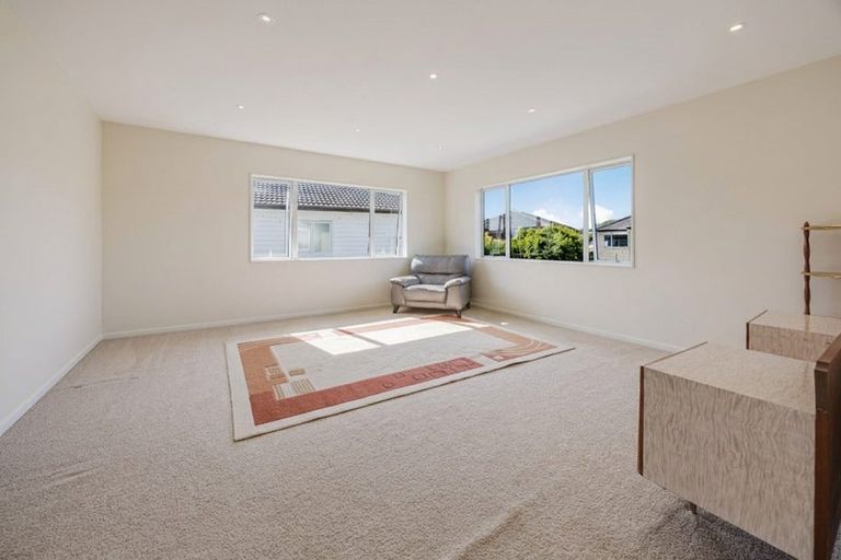 Photo of property in 10 Helianthus Avenue, Flat Bush, Auckland, 2019