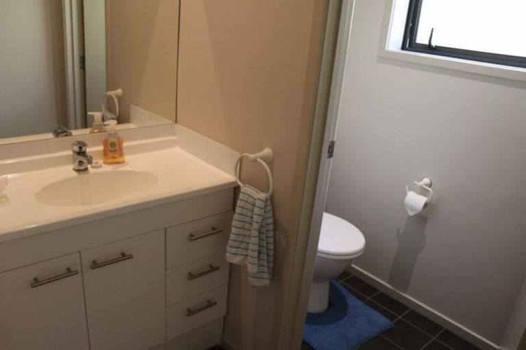 Photo of property in 18 Waipuna Grove, Welcome Bay, Tauranga, 3112