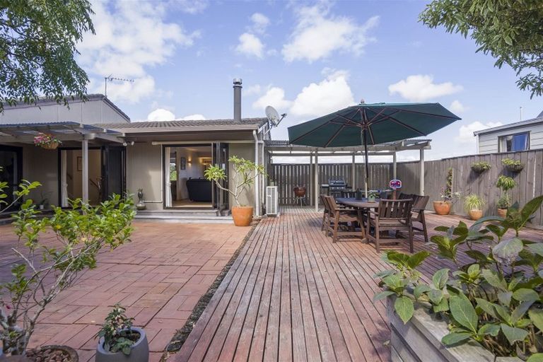 Photo of property in 18 Janome Place, Bucklands Beach, Auckland, 2014